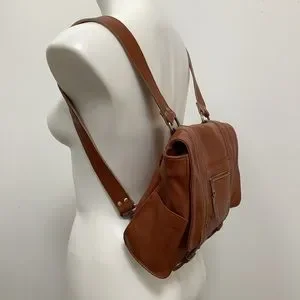 vere verto | Bags | Vere Verto Repeto Leather Bag Cognac  display picture 1